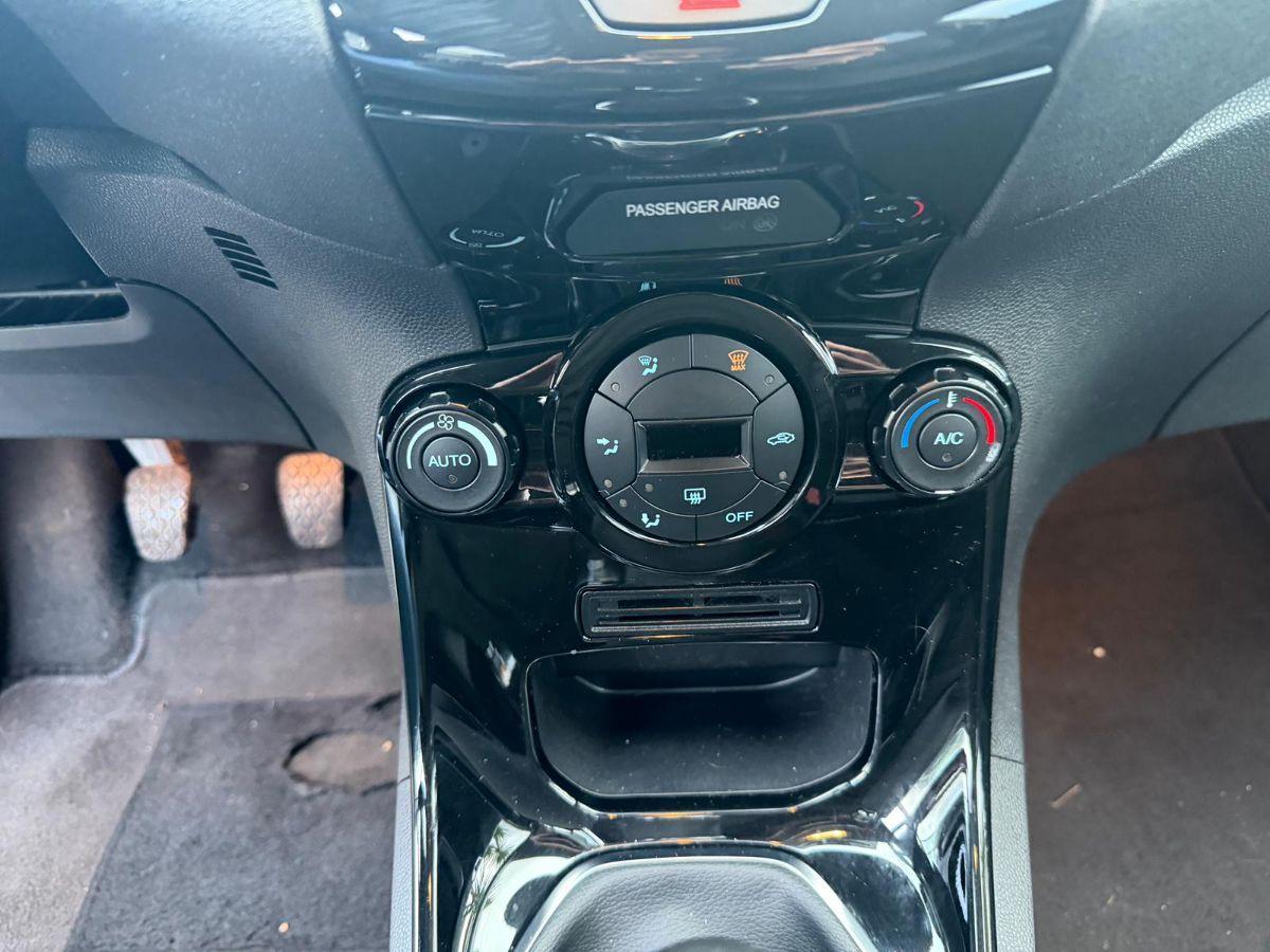 FORD - Fiesta - 1.5 TDCi 75 CV 5p. Titanium