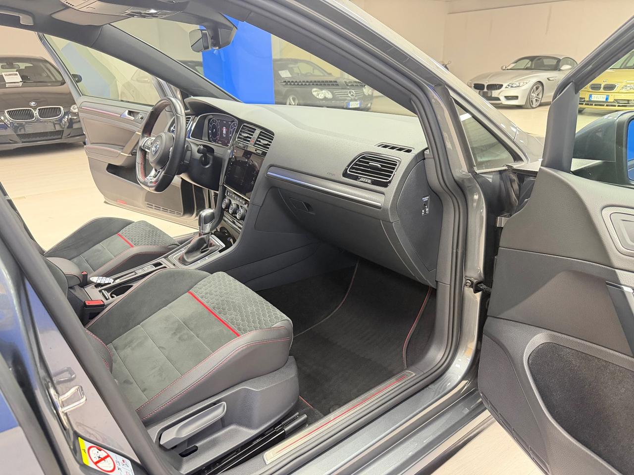 Volkswagen Golf GTI 230 CV TETTO APRIBILE*INTERNI SPORTIVI**PARI AL NUOVO**