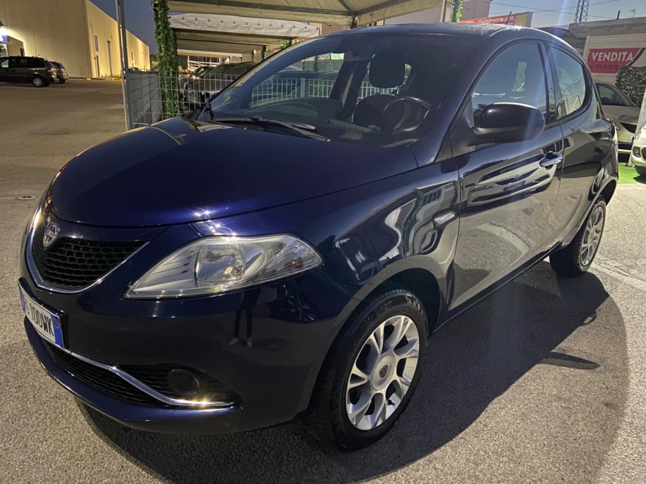 Lancia Ypsilon 900cc 85 CV Platinum garanzia 12/24