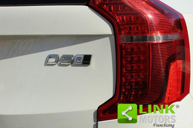 VOLVO XC90 D5 AWD Geartronic 7 posti R-design,Crystal White