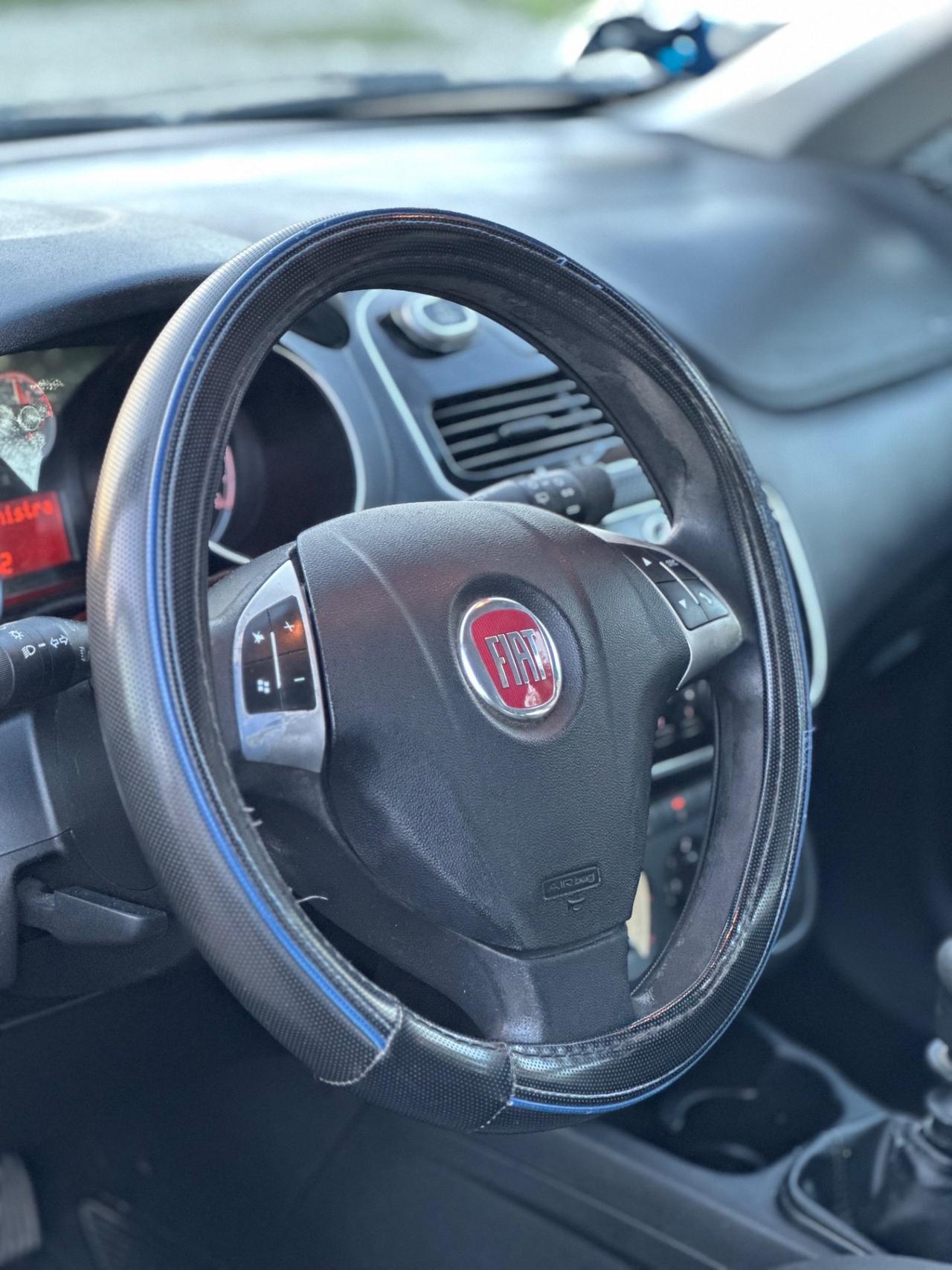 Fiat Punto Evo 1.2 (124.000KM) OK NEOPATENTATI