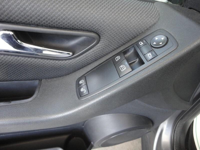 MERCEDES Classe A (W/C169) A 160 BlueEFFICIEN...