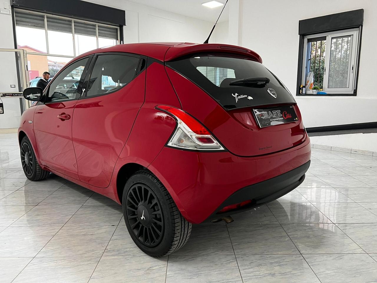 Lancia Ypsilon 1.3 MJT 16V 95 CV 5 porte Elefantino