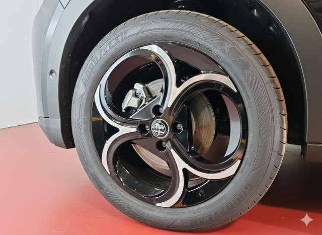 Alfa Romeo Junior 1.2 Hybrid 48V 145cv Speciale+Tetto+Sabelt+Matrix