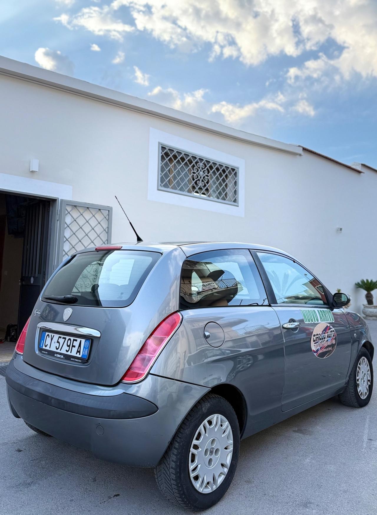 Lancia Ypsilon 1.2 Benzina 60 Cv