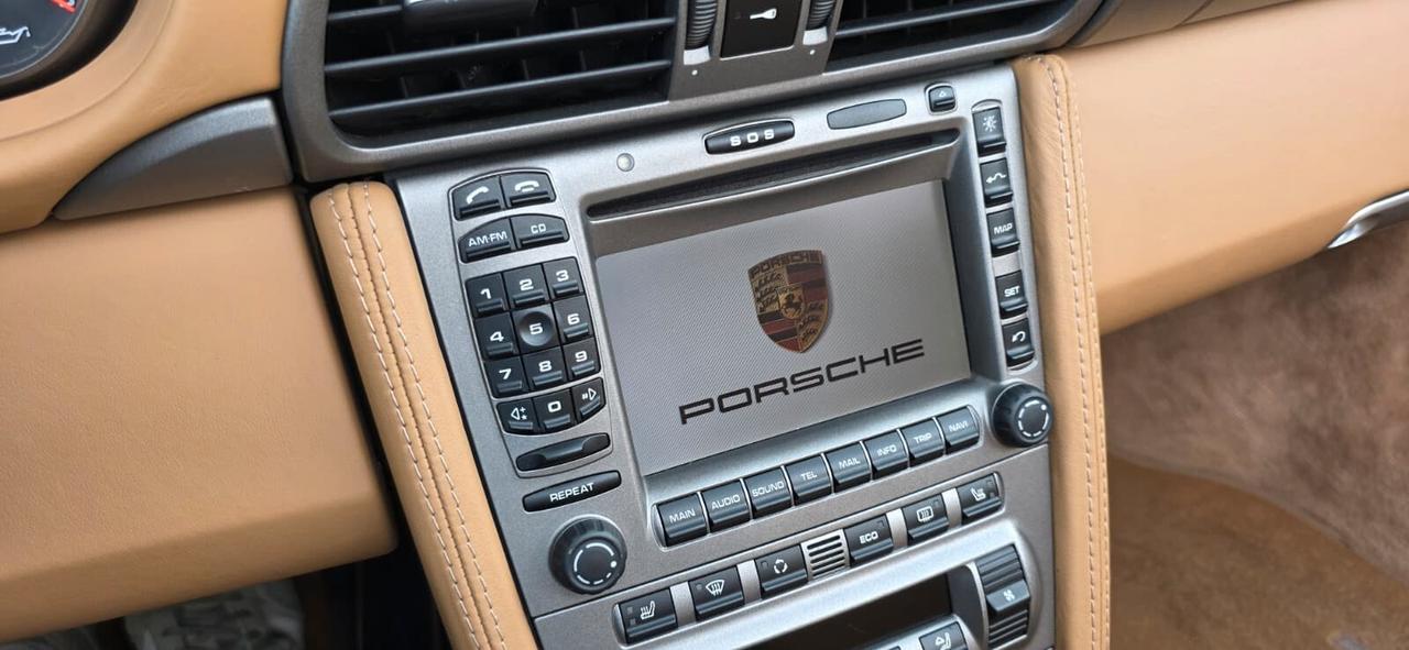 Porsche 911 Carrera Cabriolet