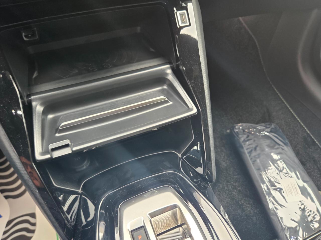 Peugeot 208 GT HYBRID KM0 NESSUN OBBLIGO FINANZIARIO