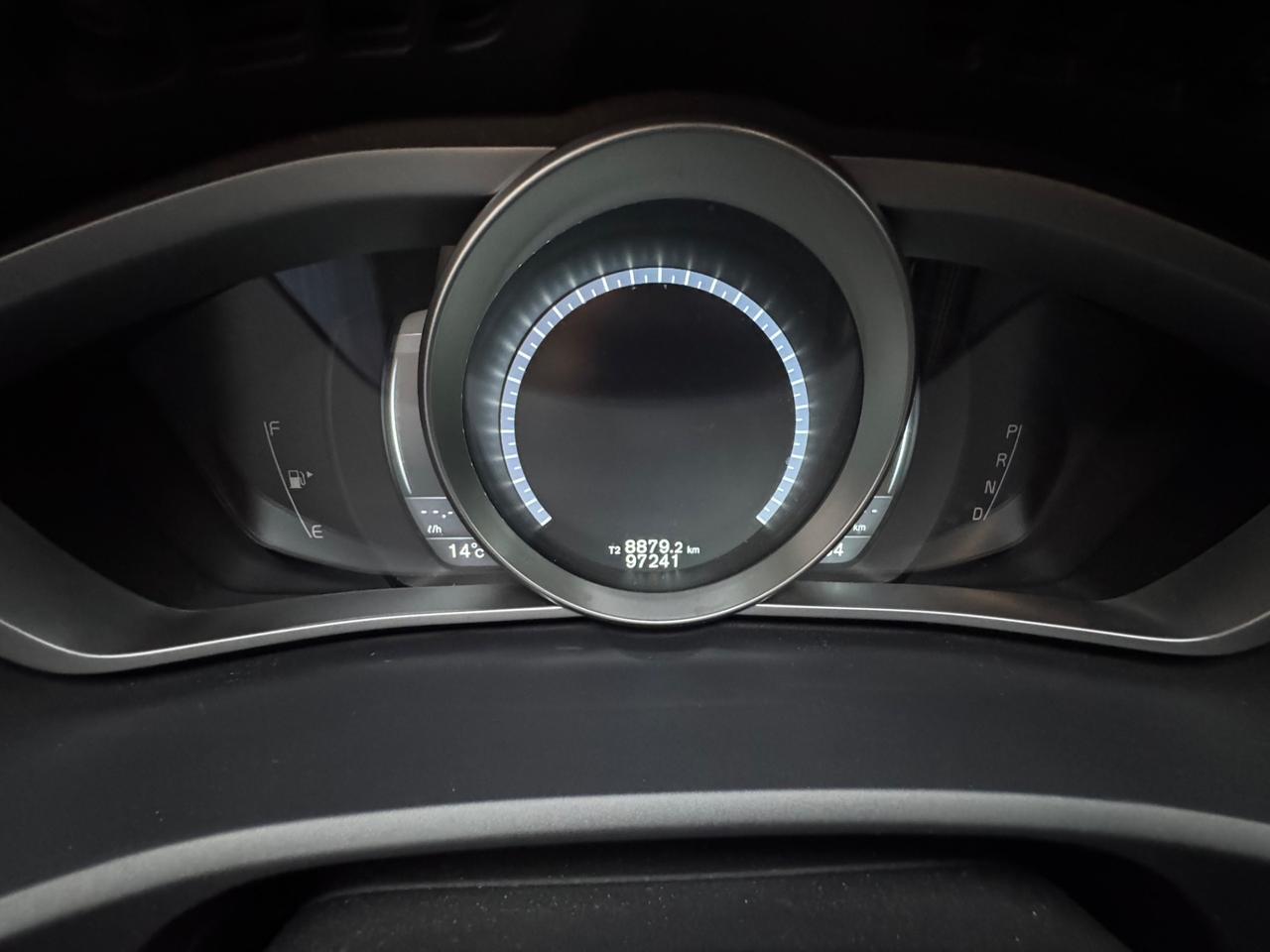 Volvo V40 D2 1.6 Powershift R-design Kinetic