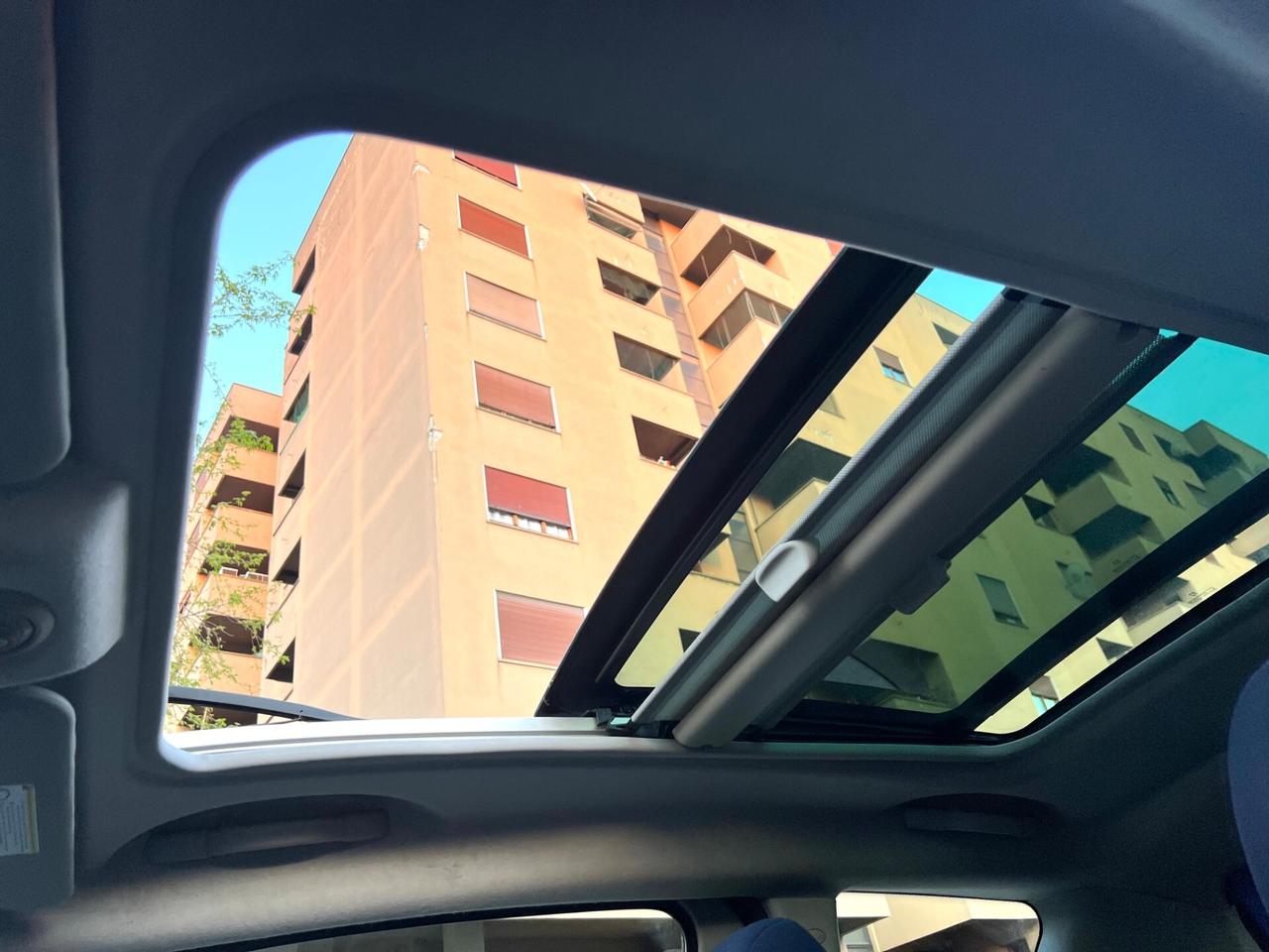 Peugeot 1007 benzina CAMBIO AUTOMATICO full OK NEOPATENTATI
