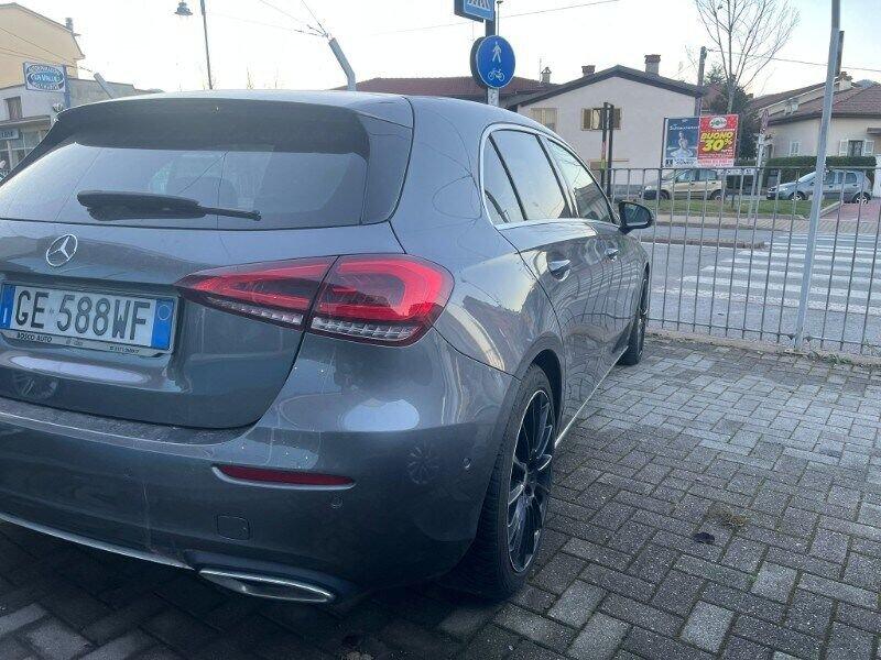 Mercedes-Benz Classe A A 180 d Automatic Premium