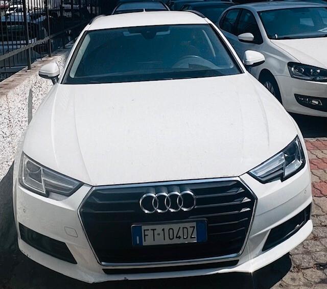 Audi A4 Avant 35 TDI S tronic S line edition