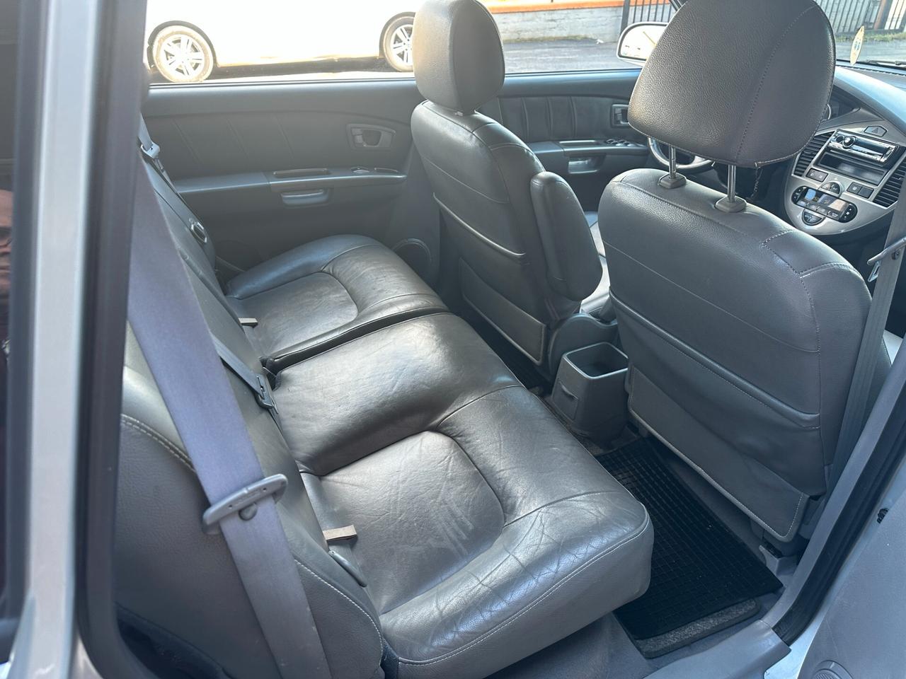 Kia Carens 2.0 16V CRDi Family