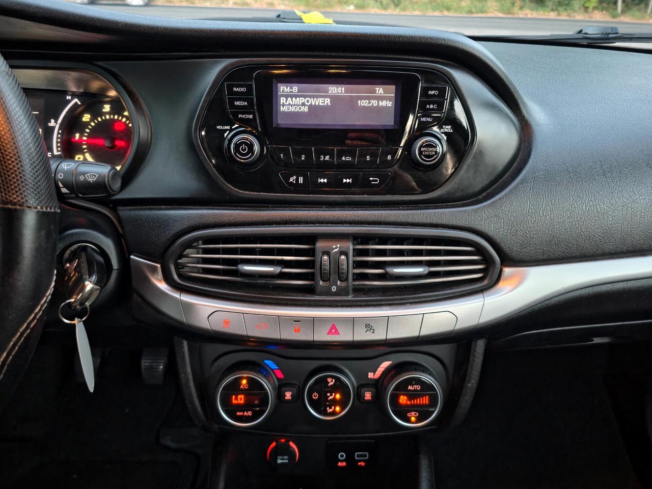Fiat Tipo 1.4 5 porte Lounge GPL E6 Manuale NEO 2016