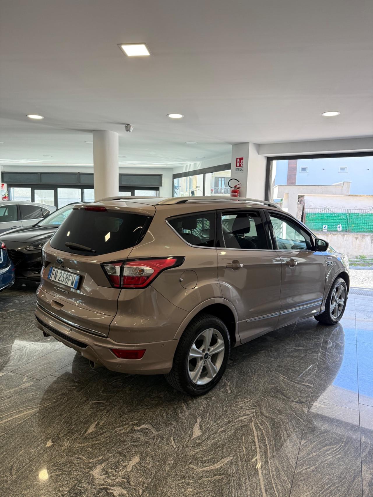 Ford Kuga 2.0 TDCI 180 CV S&S 4WD Powershift Vignale