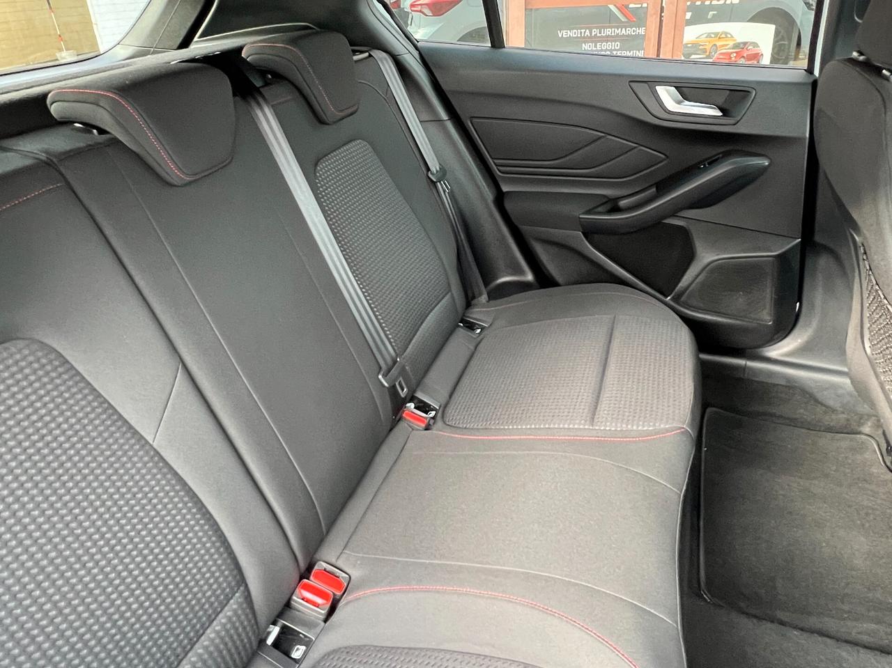Ford Focus 1.0 EcoBoost ST-LINE