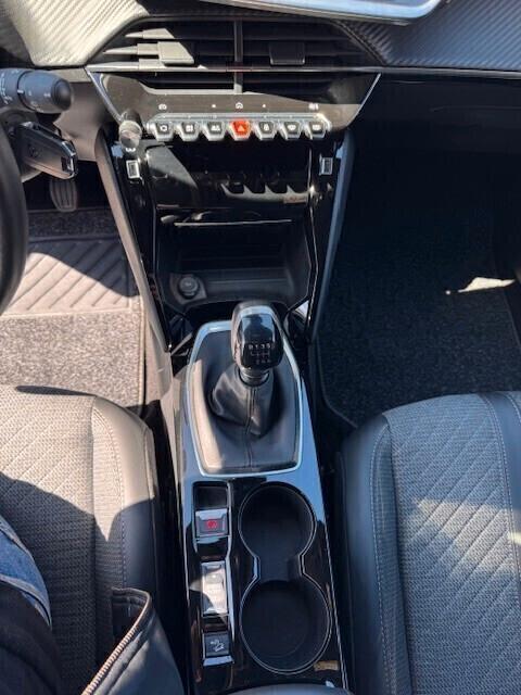 Peugeot 2008 PureTech 100 S&S Allure