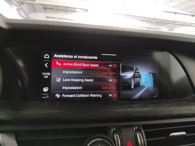 ALFA ROMEO Stelvio - Stelvio 2.2 Turbodiesel 190 CV AT8 Q4 Business
