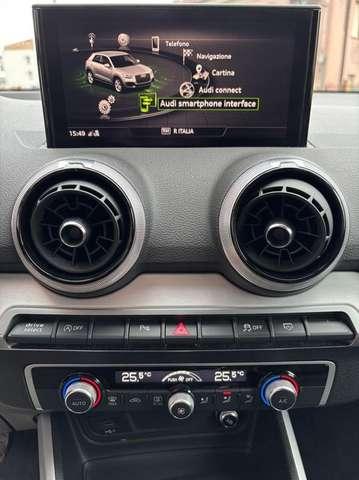 Audi Q2 30 TFSI S-LINE NAVI-RETROCAM-LED-APP-18"