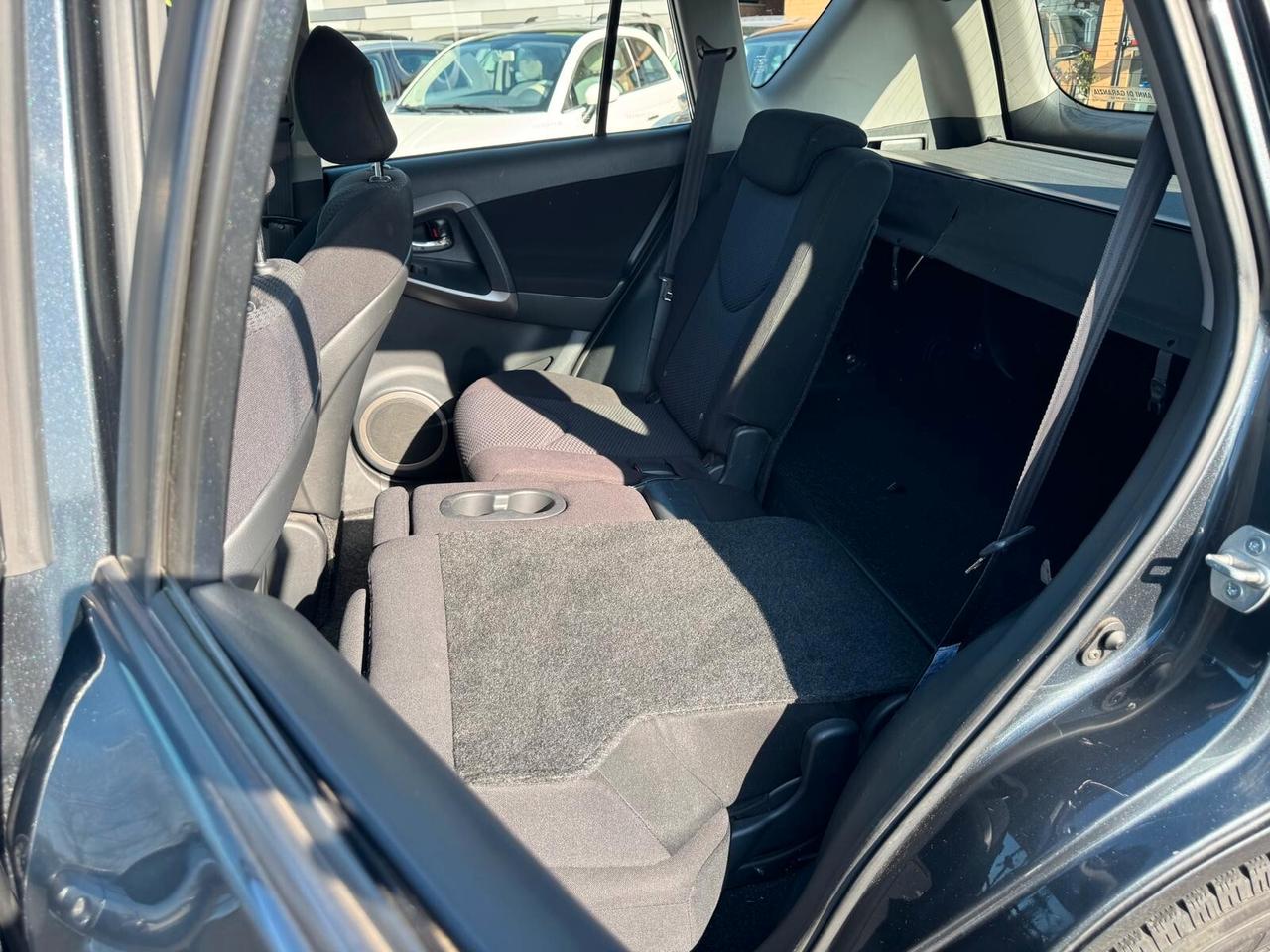 Toyota RAV 4 2.2 D-4D 136CV 5P LUXURY 2006