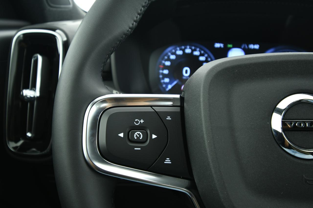 VOLVO XC40 1.5 t4 recharge phev Core auto NEOPATENTATI+APP CONNECT