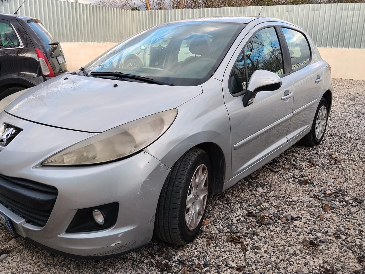 Peugeot 207 1.4 GPL LEGGI ANNUNCIO