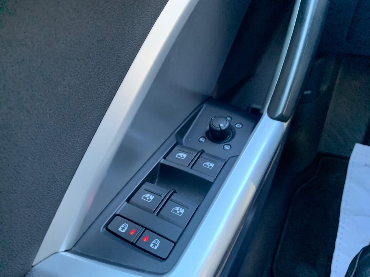 Audi Q3 40 TDI quattro S tronic Business Advanced