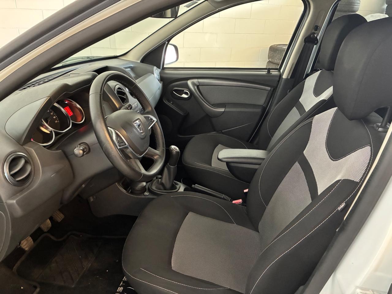 Dacia Duster 1.6 Laureate Gpl 4x2 s&s my17