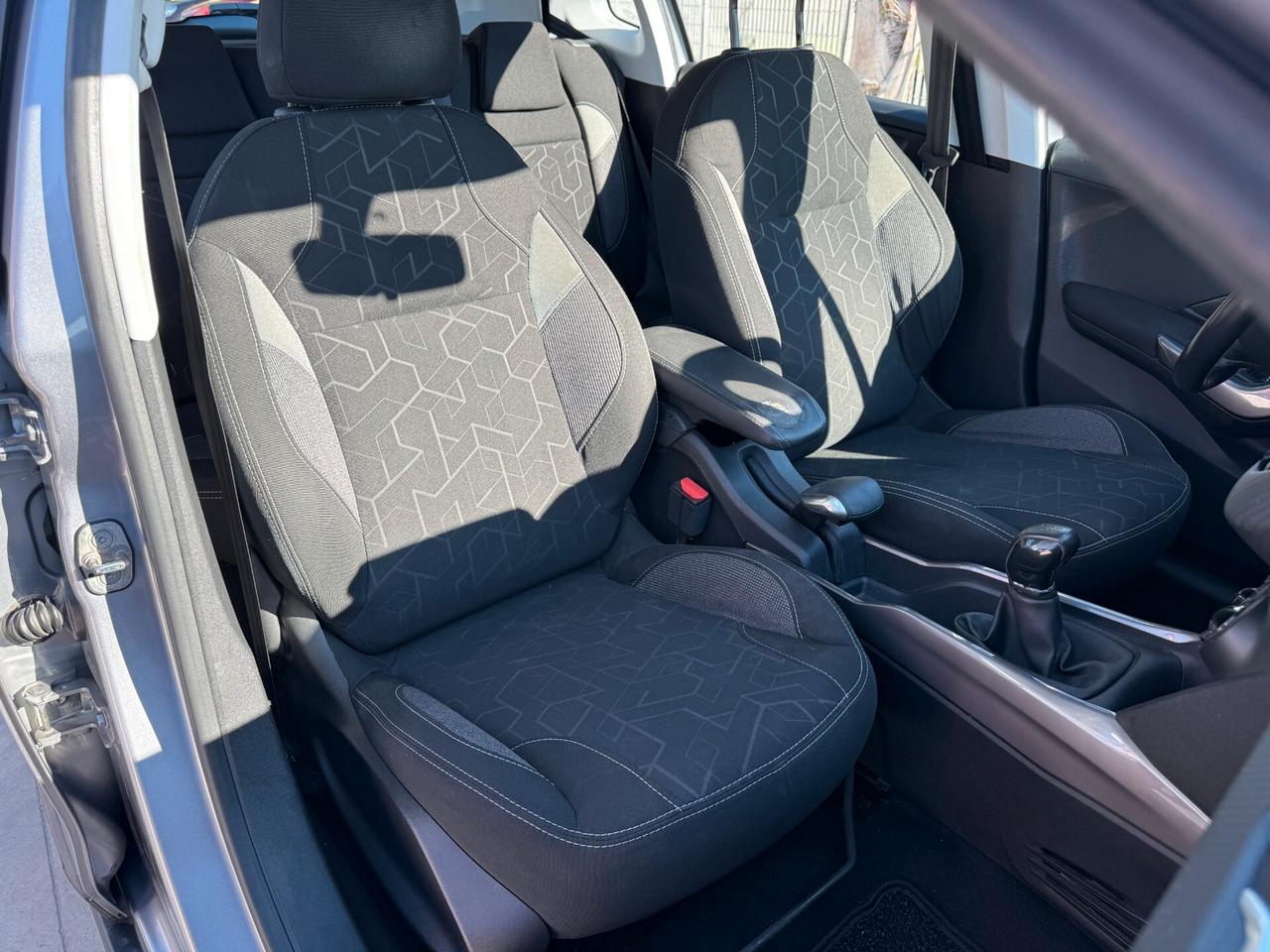 PEUGEOT 2008 2017 1.2 BENZINA 82 CV 82.000 KM