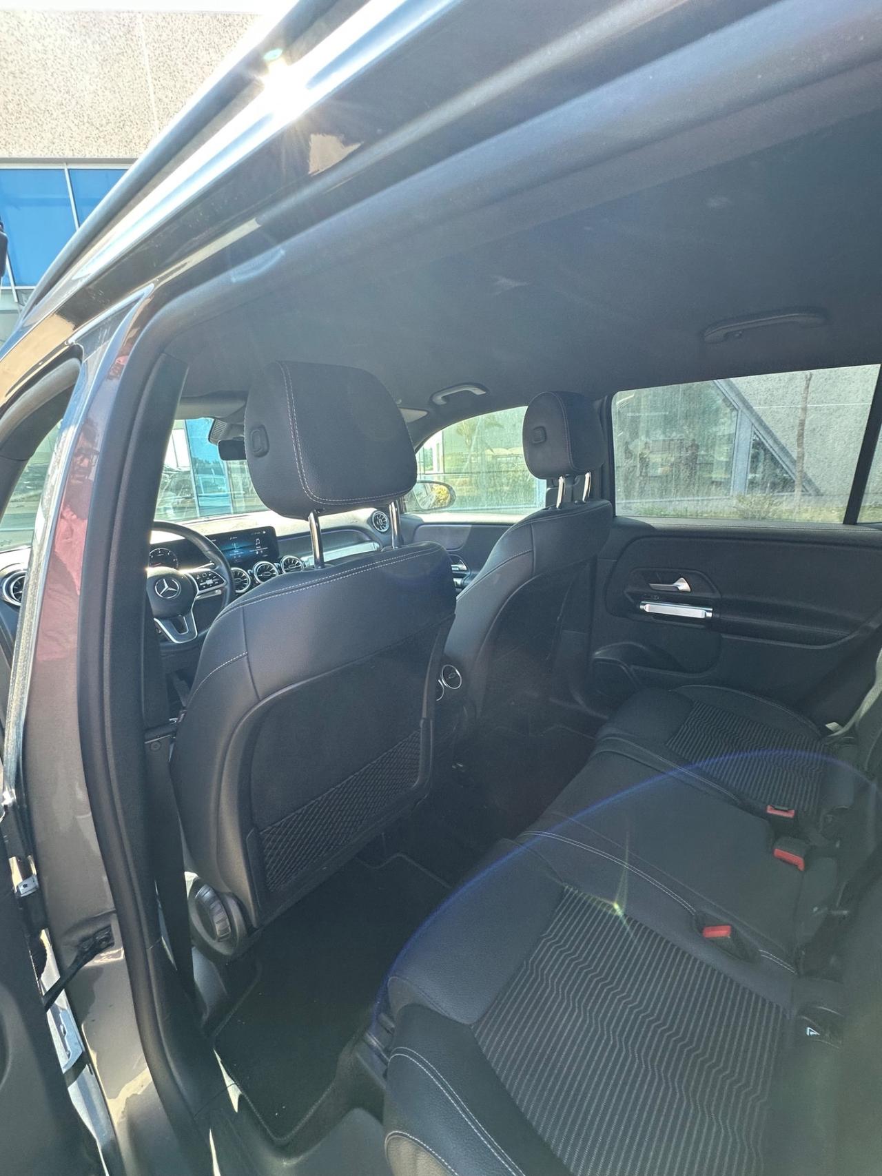 Mercedes-Benz GLB 200 d Sport auto possibilità noleggio no scoring