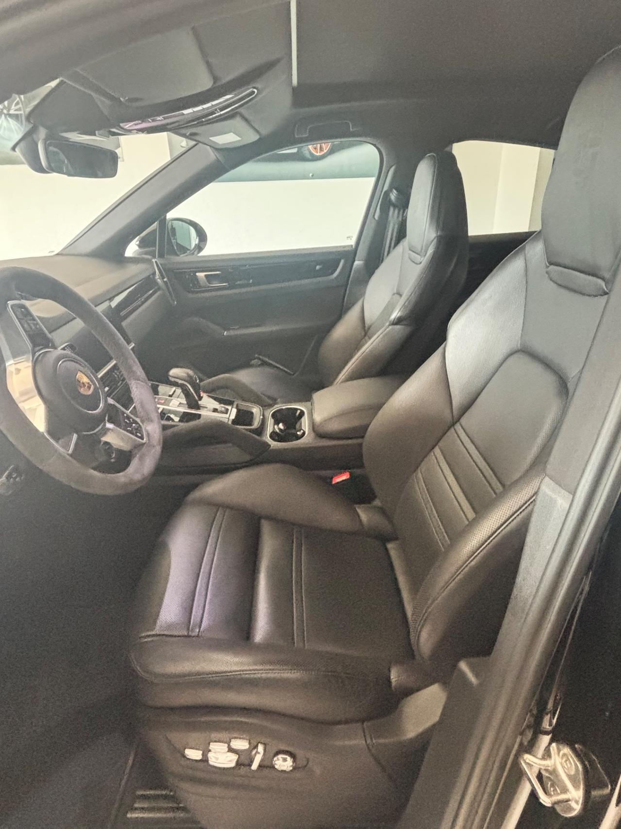 Porsche Cayenne Coupé 3.0 V6 E-Hybrid