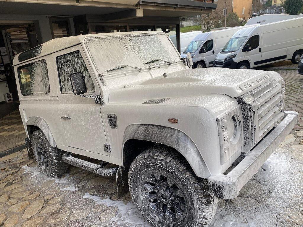 LANDROVERDefender902.2TD44posti