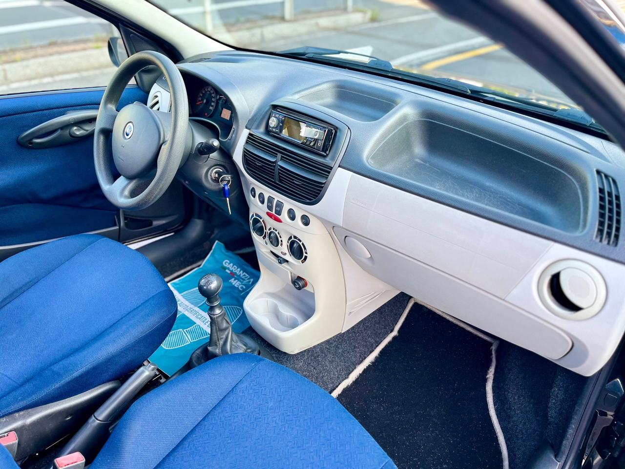 Fiat Punto 1.2 5 porte bConnect