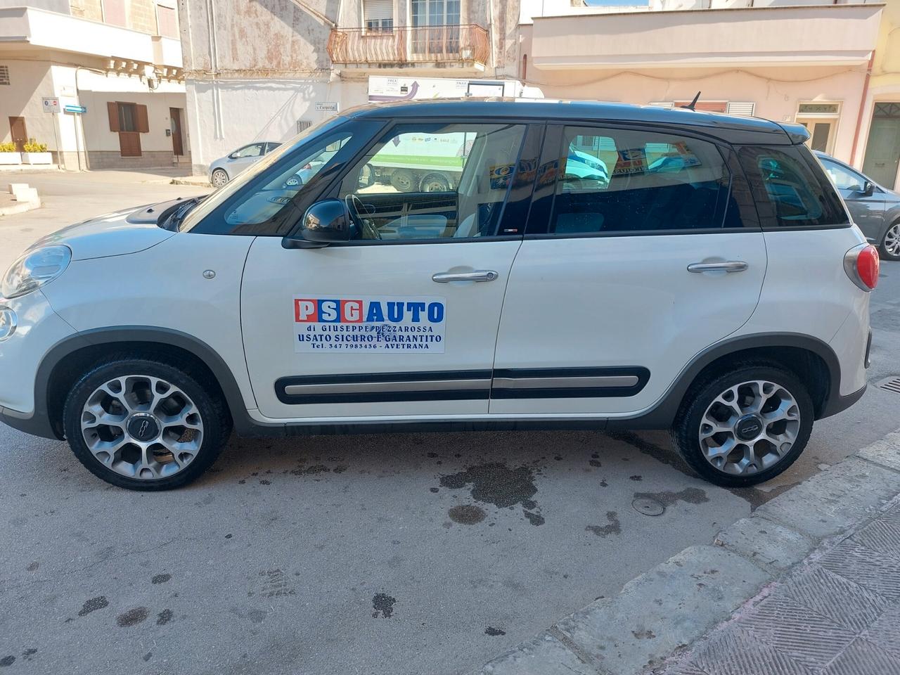 FIAT 500L 1.6 MJT TREKKING TOP BICOLORE TETTO PANORAMICO NAVI STRAFULL