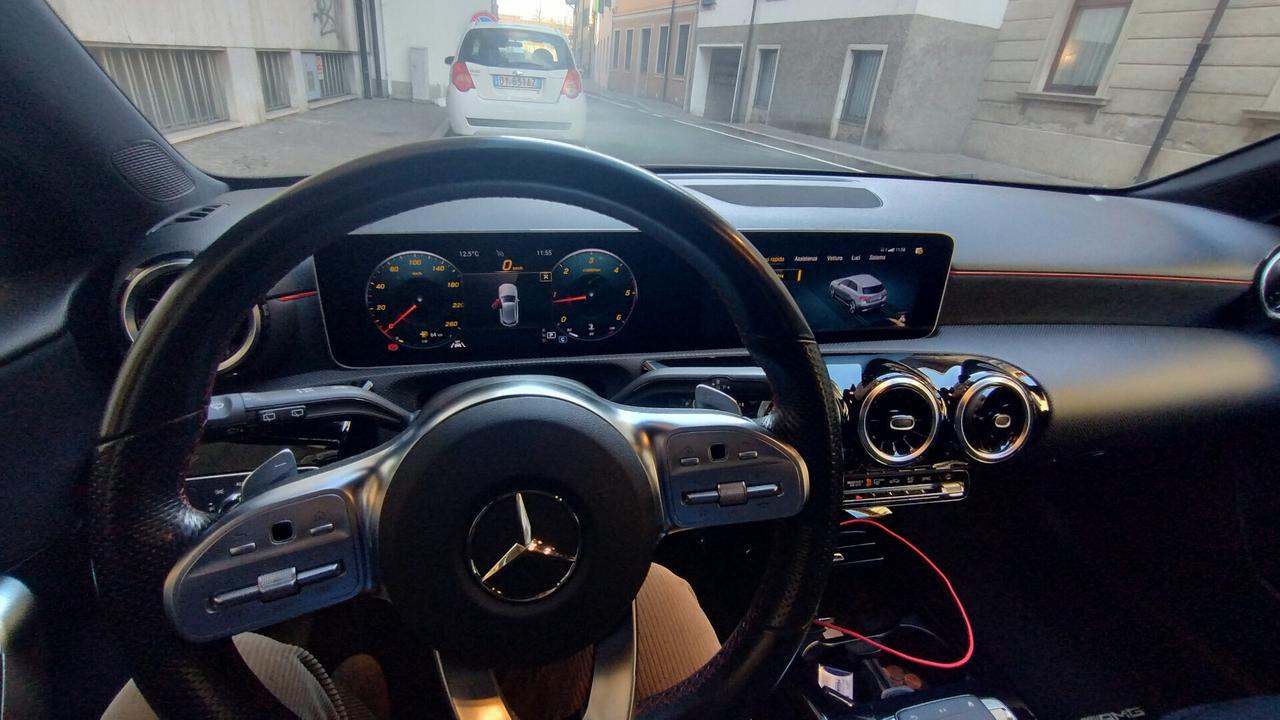 Mercedes-benz A 200 d Automatic Premium AMG LINE