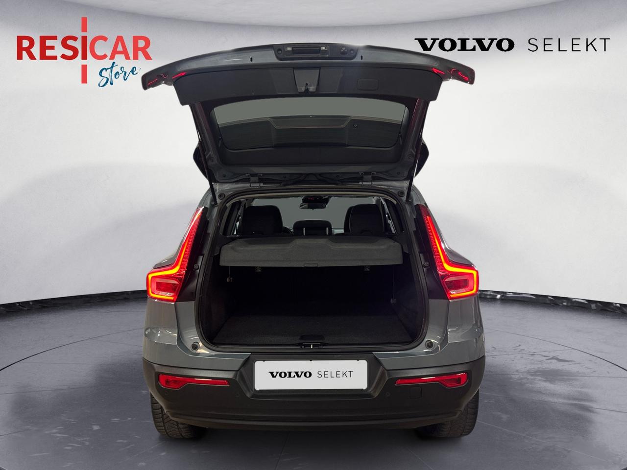 VOLVO XC40 2.0 d3 Momentum Core auto