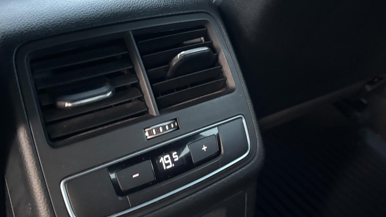 Audi A5 BlackPiano 40 TDI quattro Sline