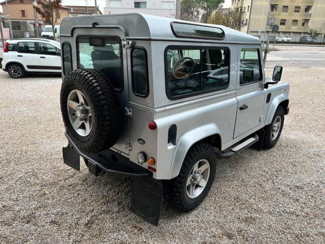 LAND ROVER Defender 90 2.4 TD4 Station Wagon SE N1 Autocarro