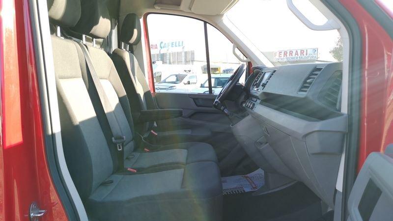 Volkswagen Crafter 35 2.0 TDI 140CV PL-TA Furgone con rampa moto