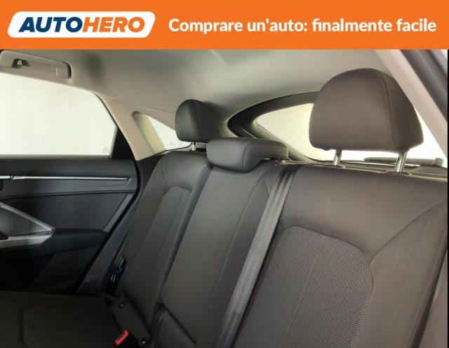 AUDI Q3 35 TDI S line edition