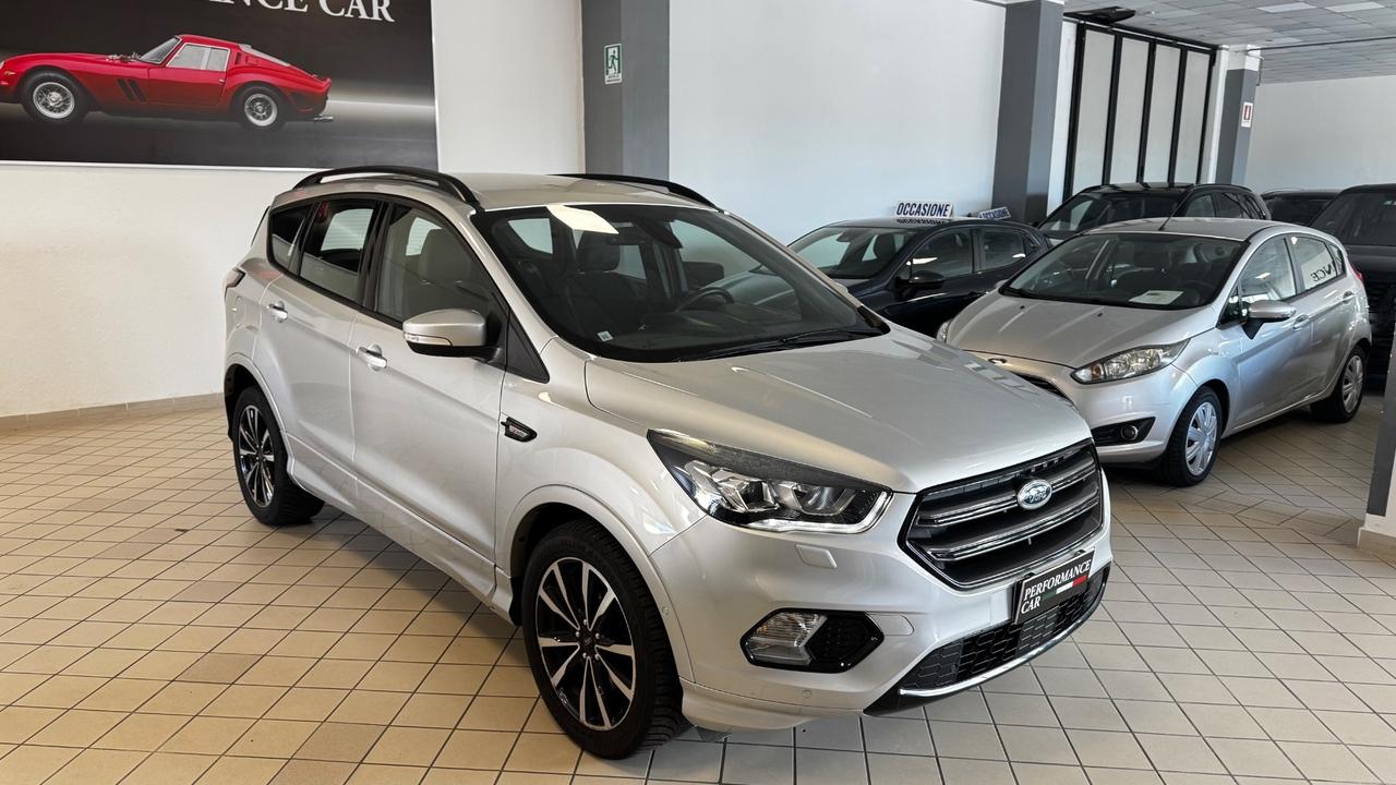 Ford Kuga 2.0 TDCI 150 CV S&S 4WD Powershift ST-Line