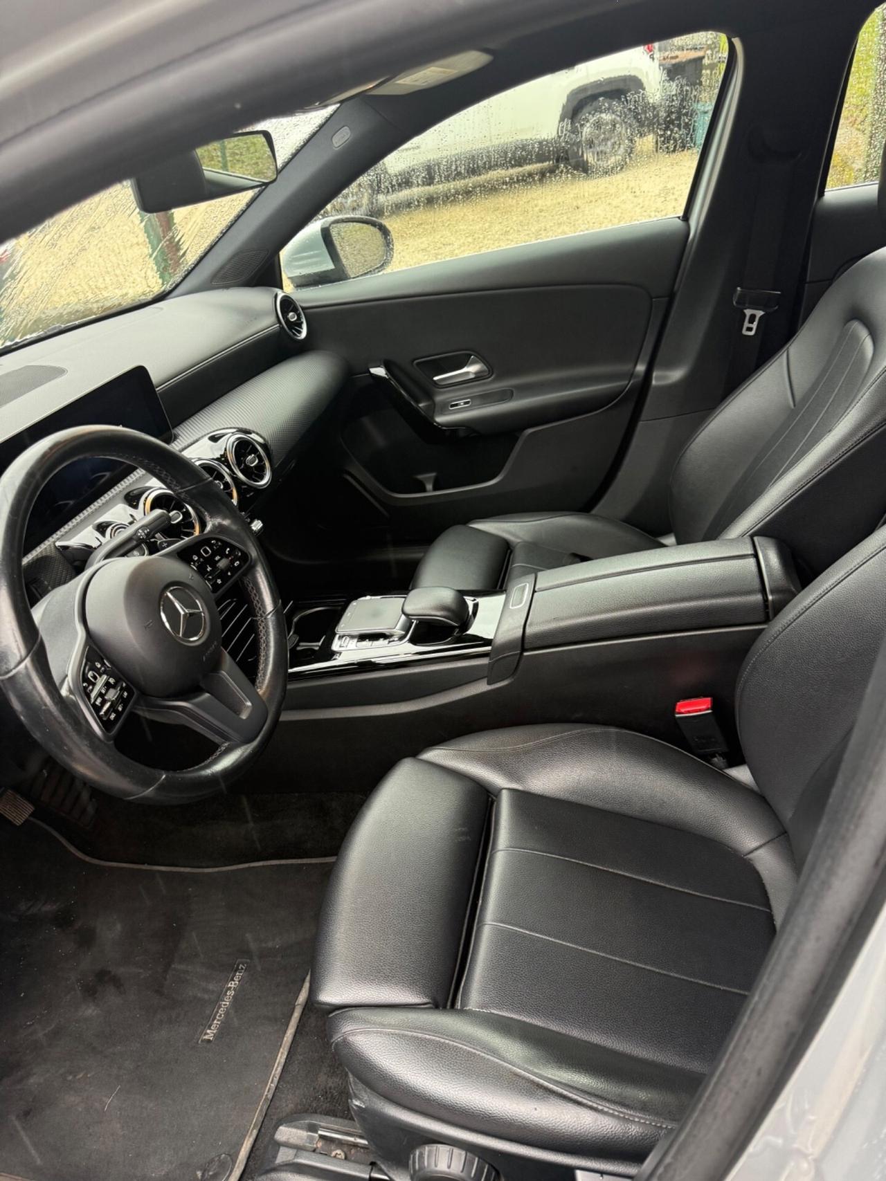 Mercedes-benz A 180 d Automatic Executive km cert.