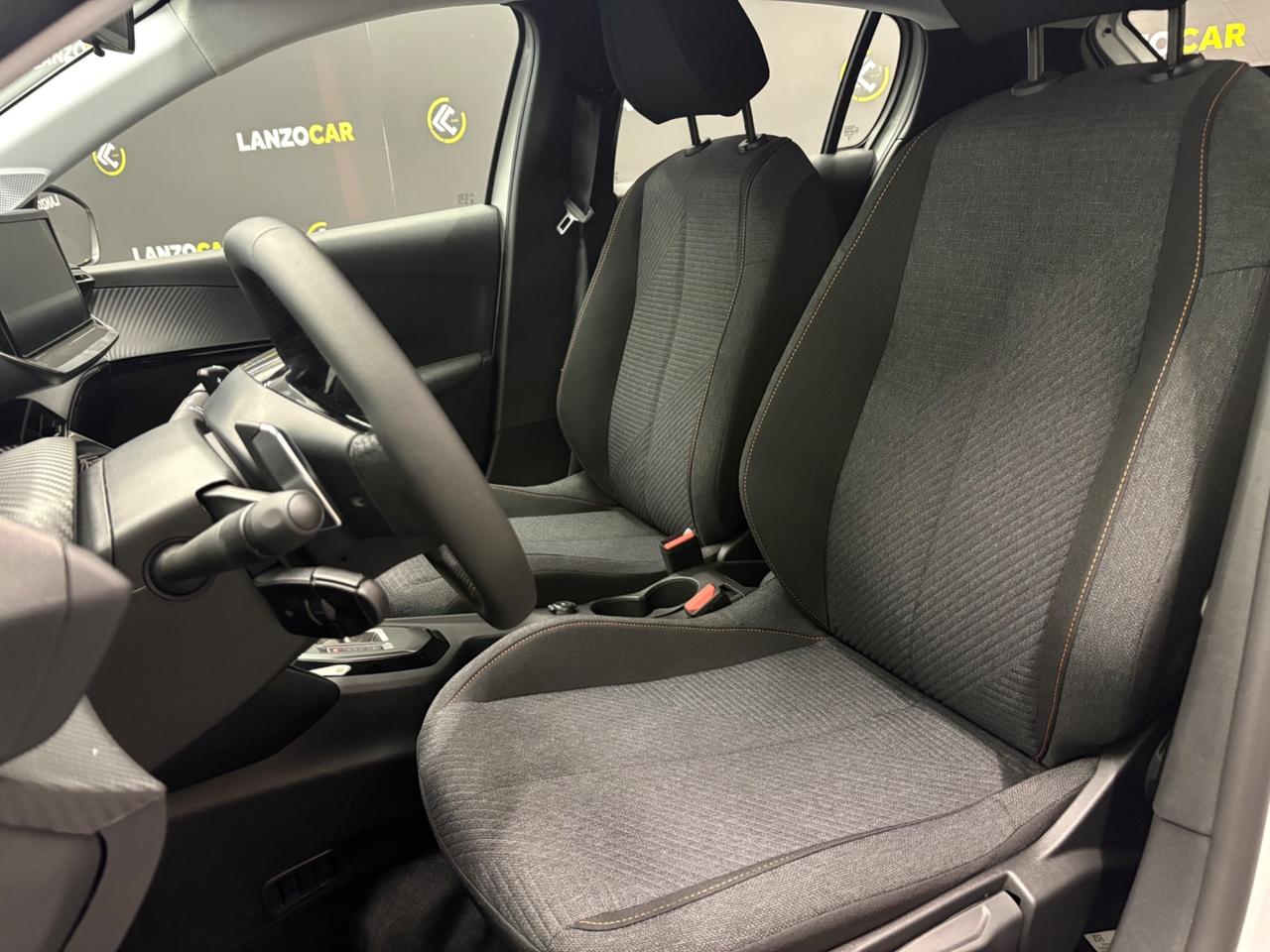 Peugeot 208 1.2 HYBRID*STYLE*110CV*AUTOMATICA*