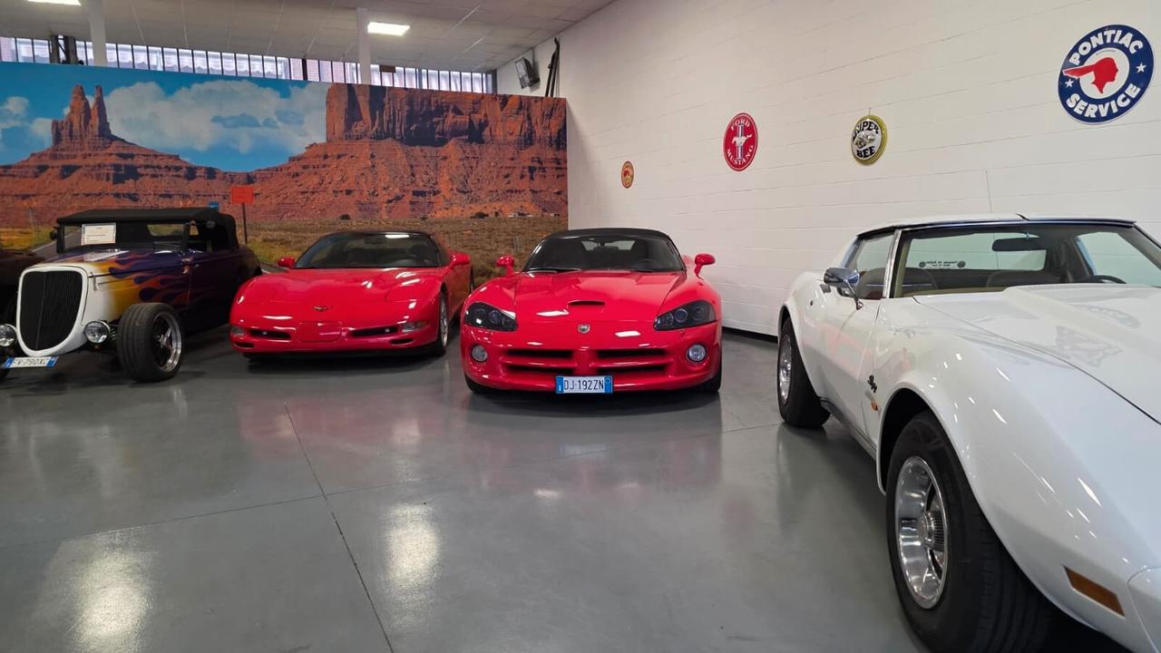 Dodge Viper SRT 10 2004