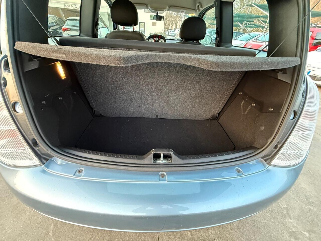 Lancia Ypsilon 1.2 NEO-PATENT. 87.000KM