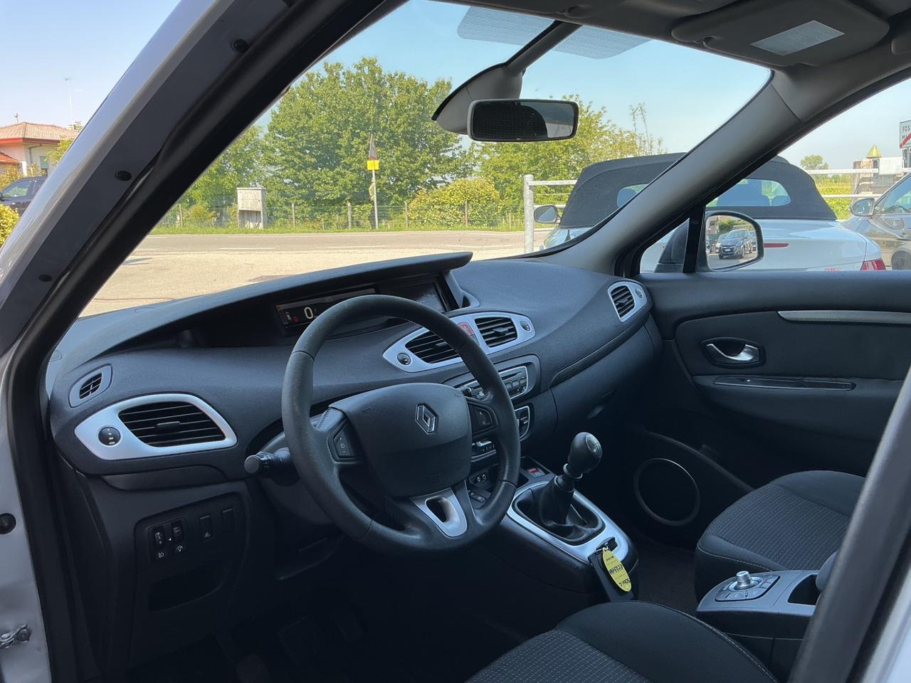 Renault Scenic X-Mod 1.5 Diesel Neopatentati