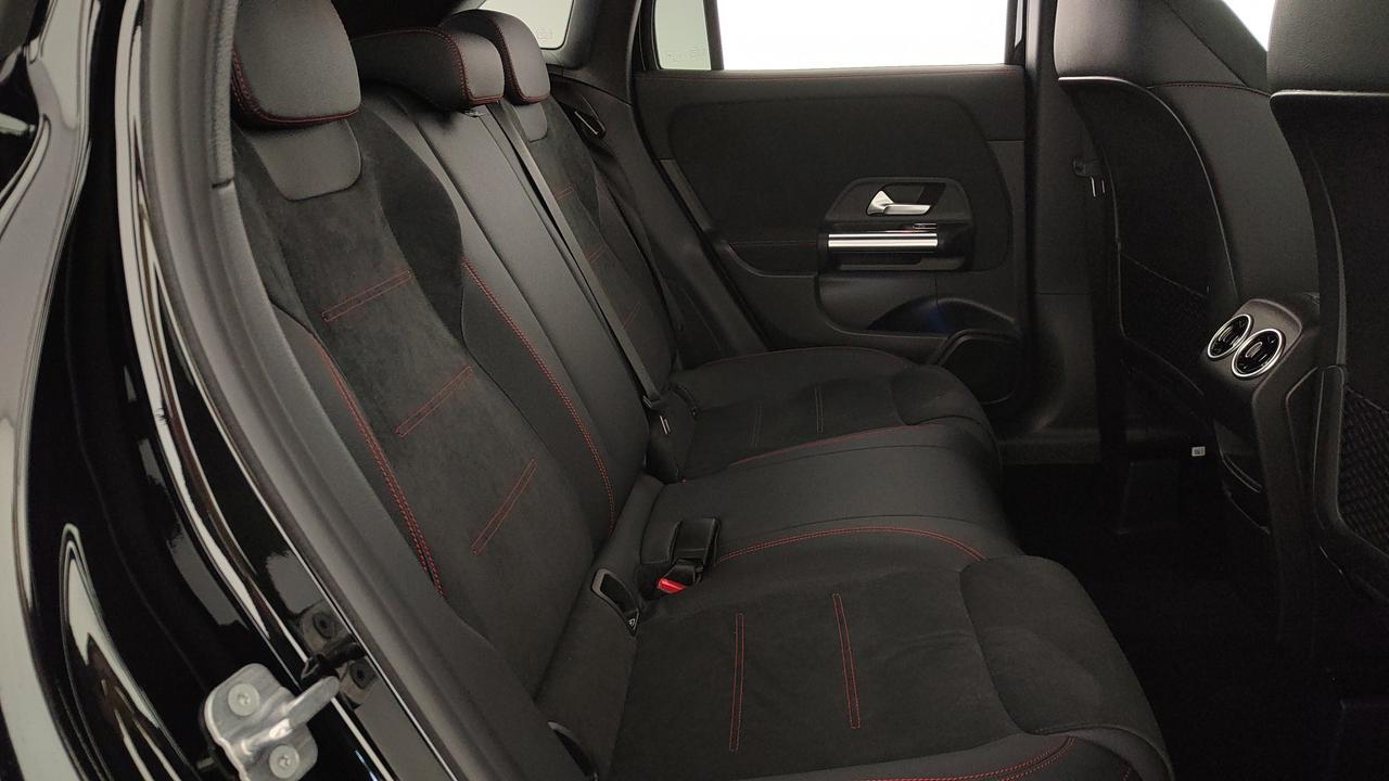 Mercedes-Benz GLA 200 d automatic