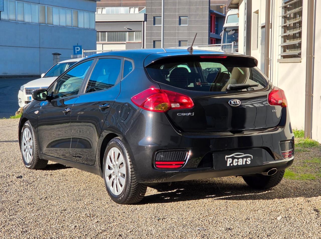 Kia Ceed 1.6 CRDI UNICO PROPRIETARIO ADATTA A NEOPATENTATI