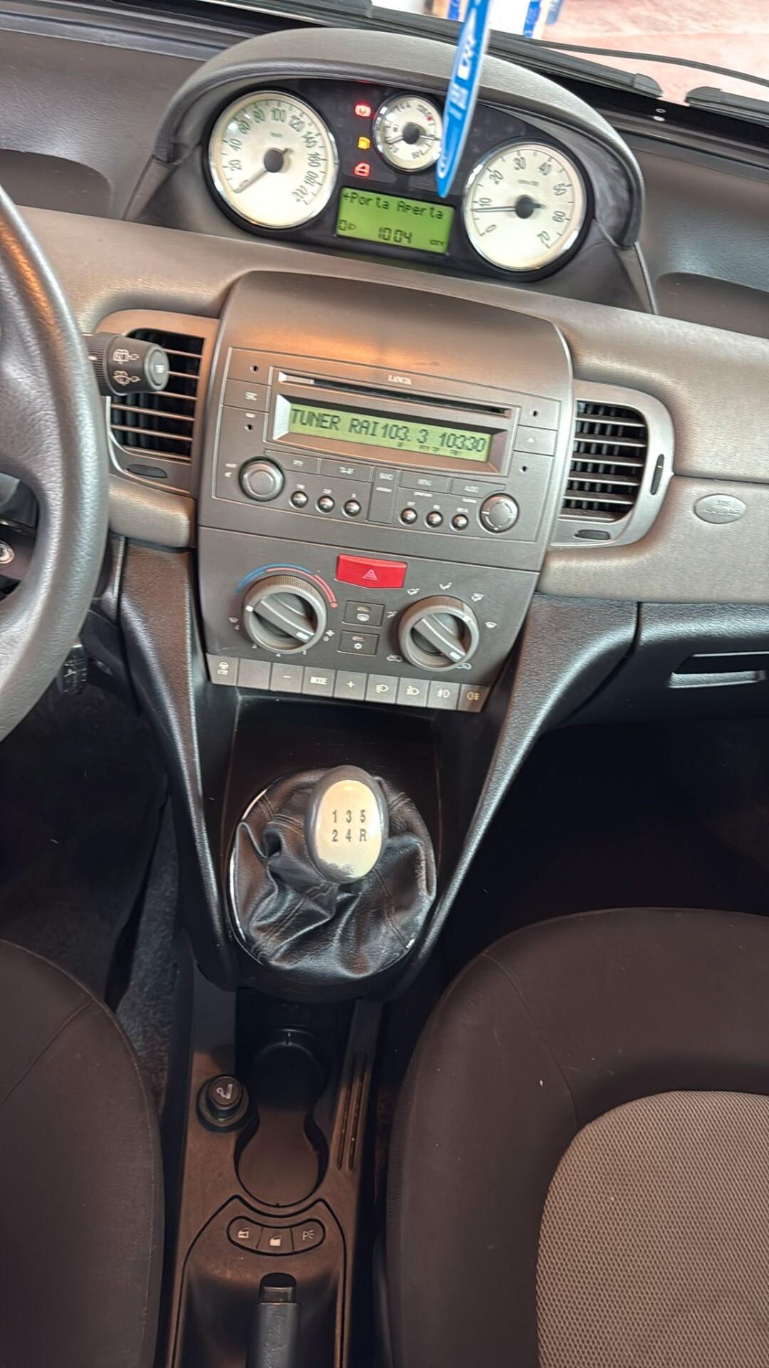 Lancia Ypsilon 1.2 Argento