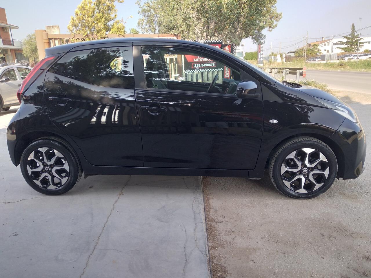 Toyota Aygo 1.0 VVT-i 72 CV 5 porte x-play