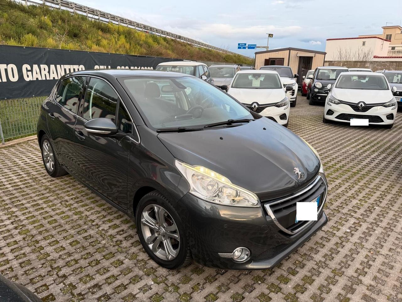 Peugeot 208 1.2 VTi 82 CV 5 porte Allure-03/2014